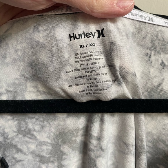 Womans Hurley Longsleeve Crop Top Size XL - Picture 3 of 6